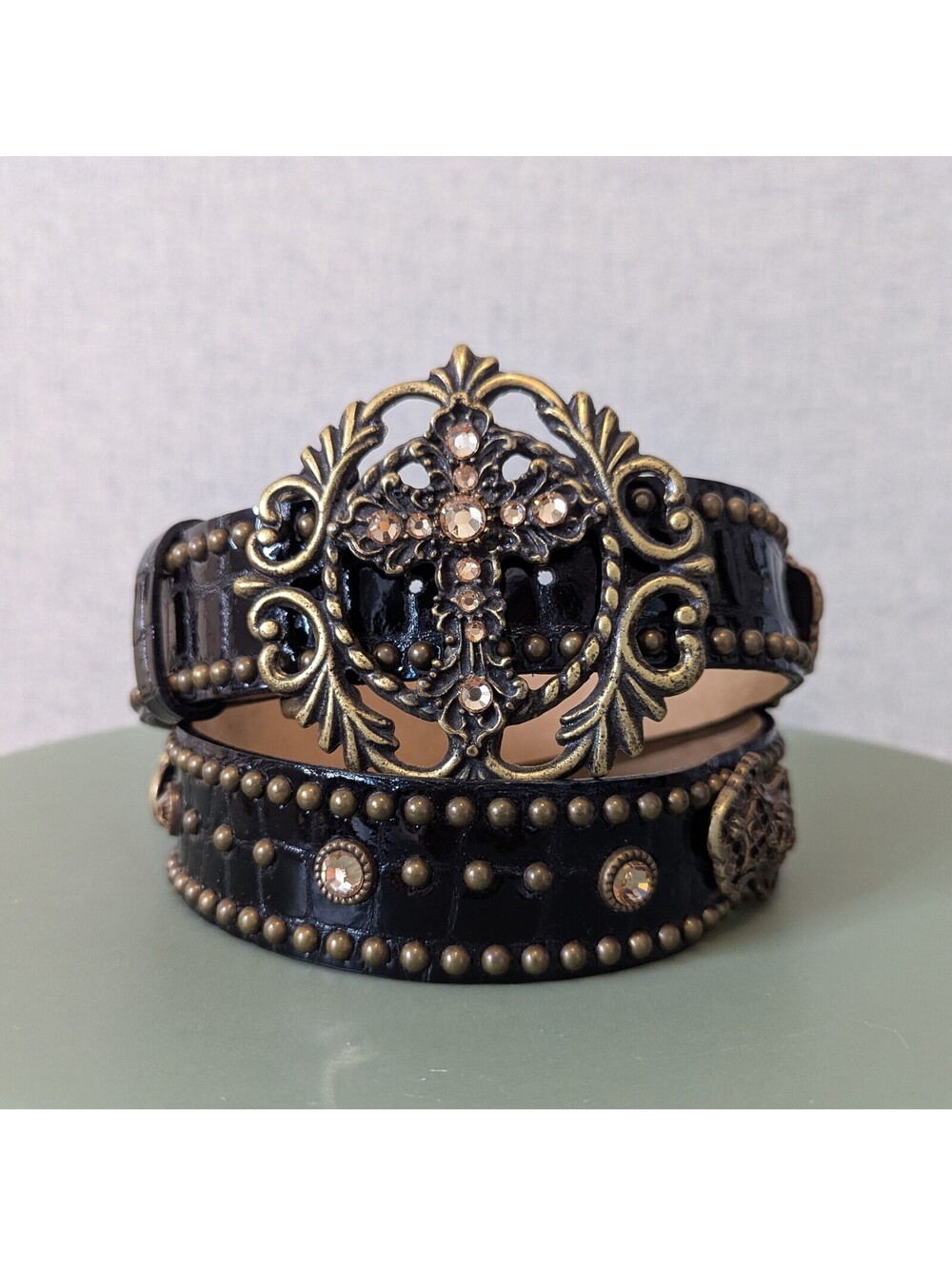 Vintage 90s Leatherrock gothic Victorian style studded cross leather belt - Picture 5 of 8